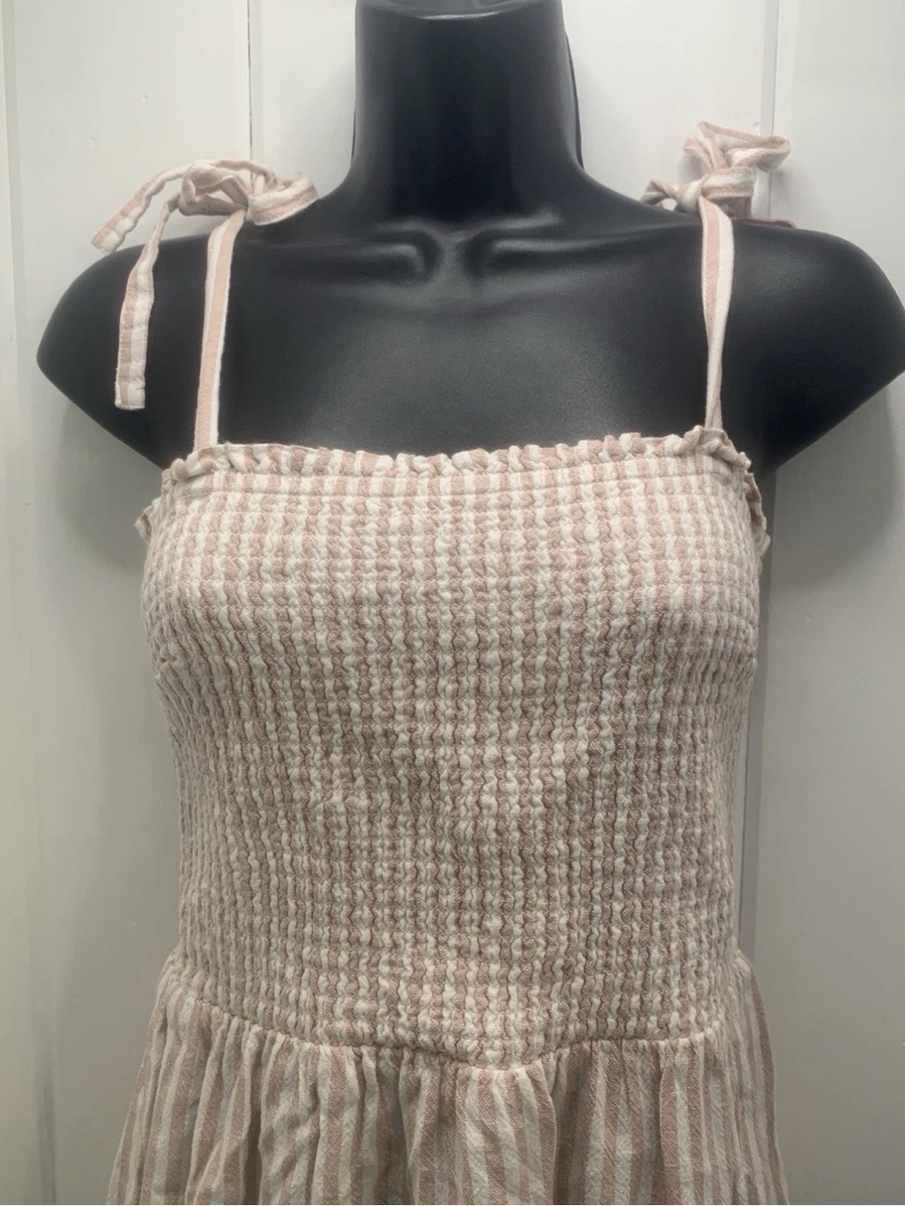 Gap Maxi Dress Size S Smocked Bodice Pink Stripe Linen Top Ties - Picture 11 of 14